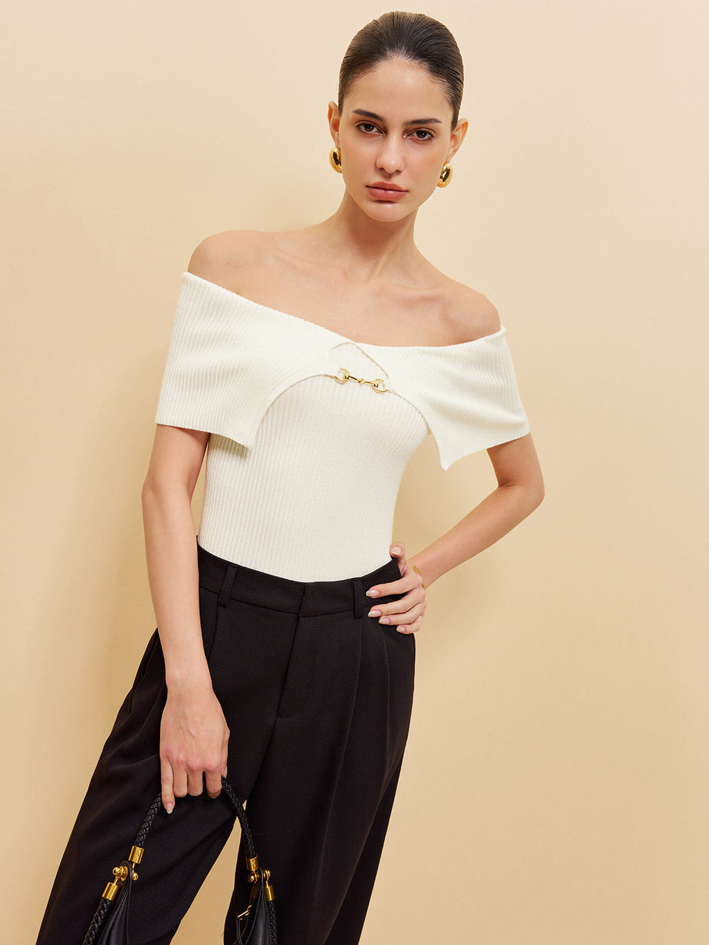 Off-Shoulder Chain Detail Ribbed Knit Top