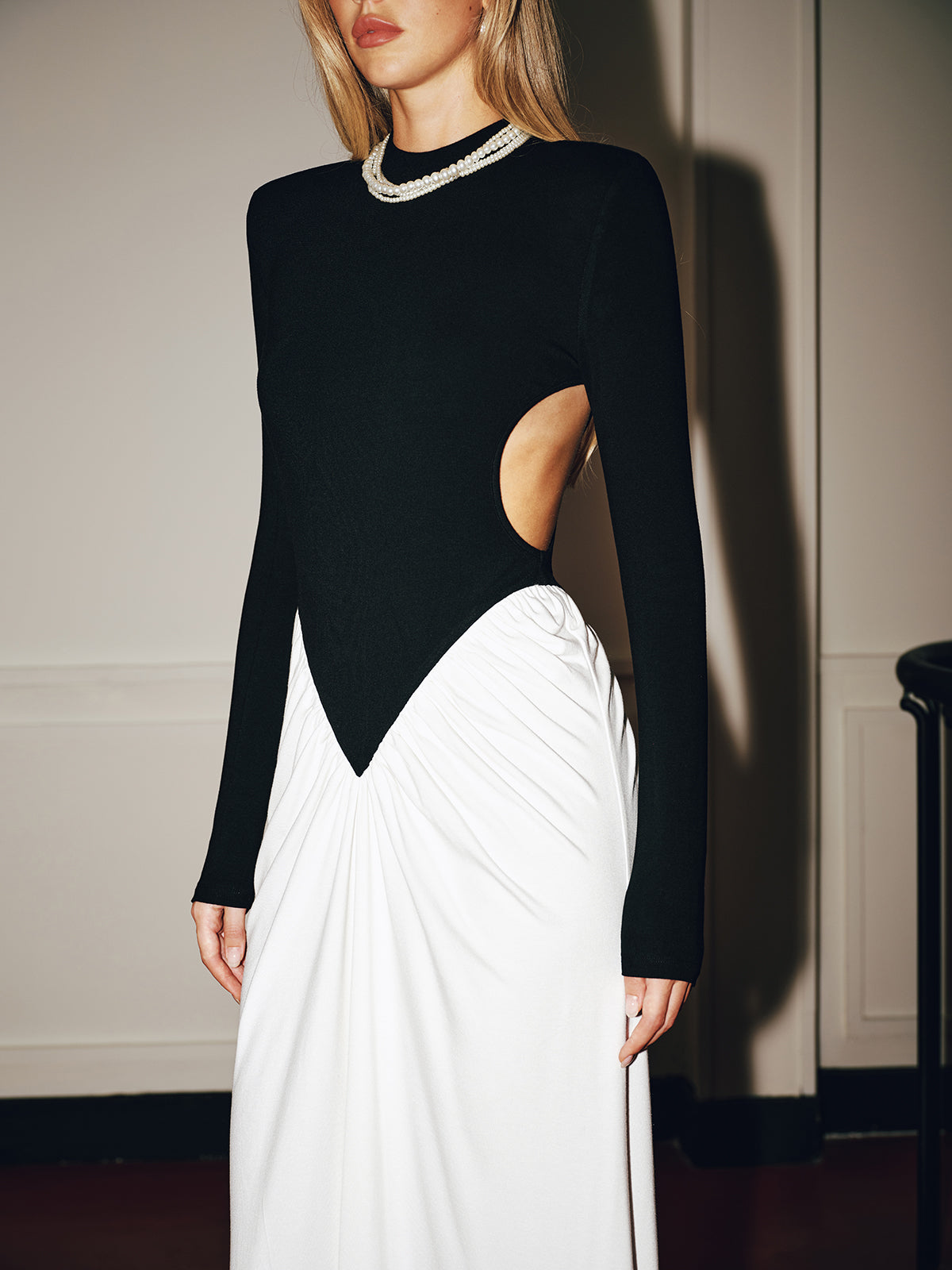 Color Block Cut-Out Long Sleeve Maxi Dress
