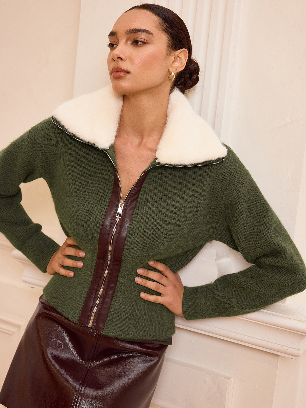 Faux Fur Collar Zip-Front Knit Outerwear