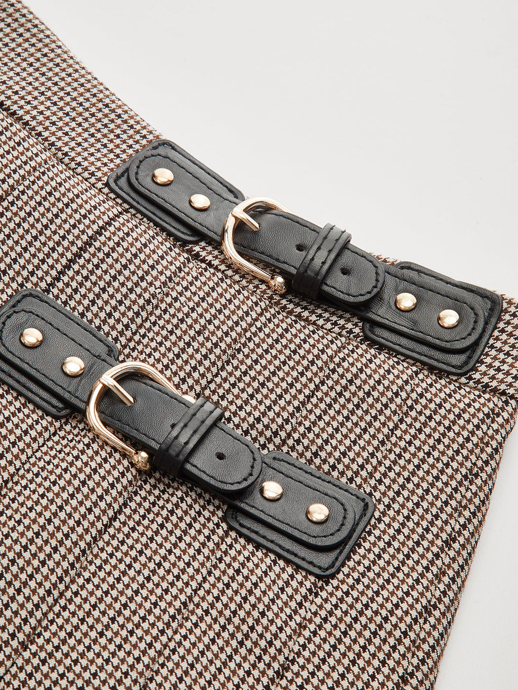 Buckle Detail Houndstooth Pleated Midi Skirt