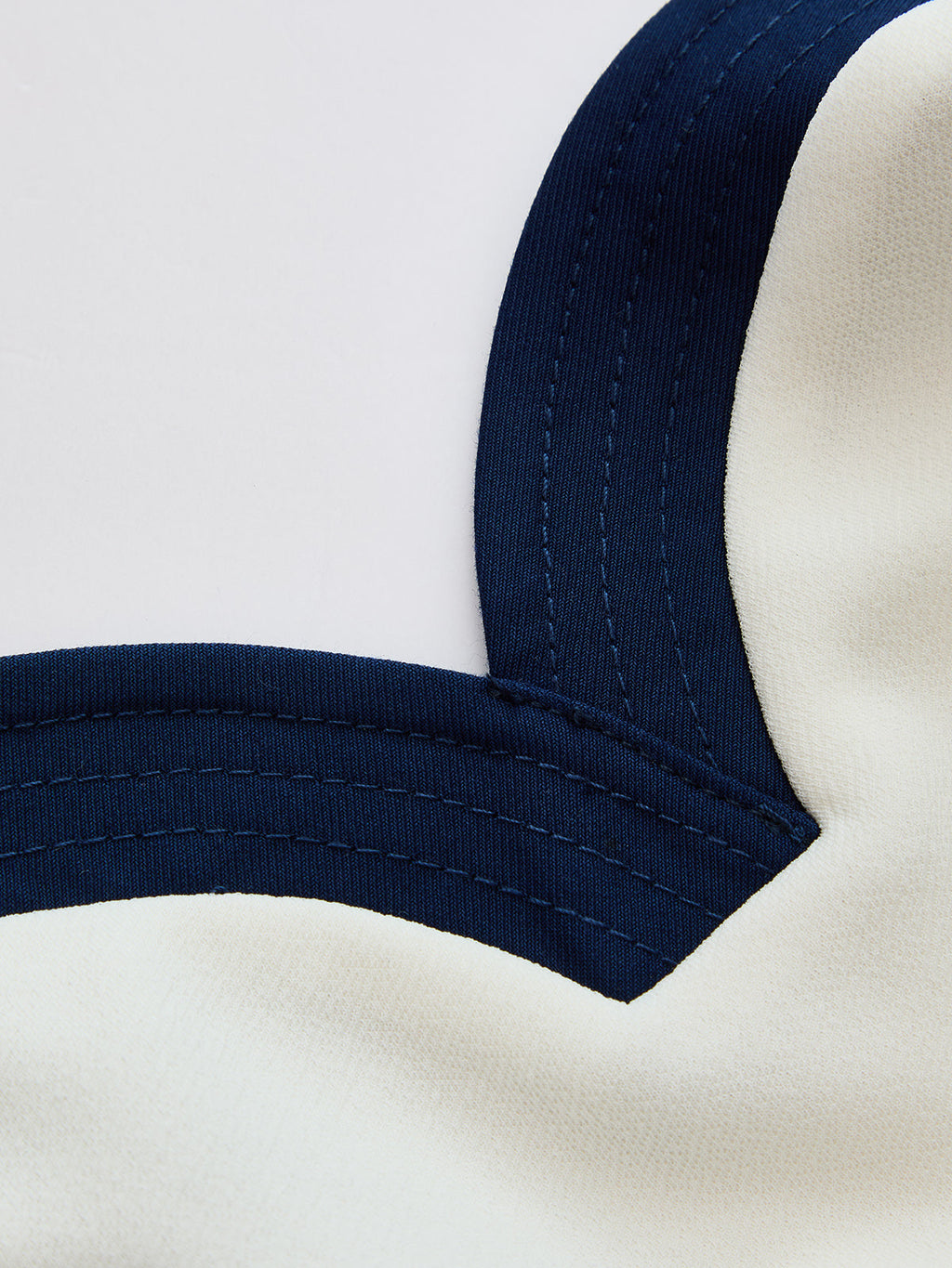 Contrast Sweetheart Neck Slim Cami Top